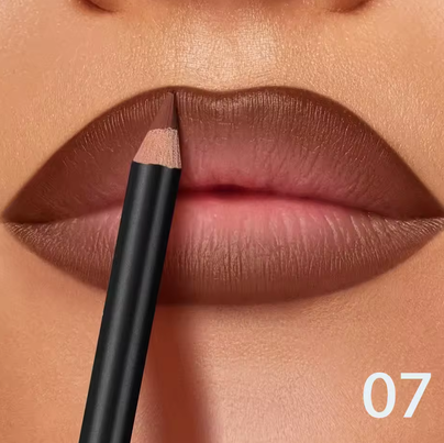 Crayon a levres marrons